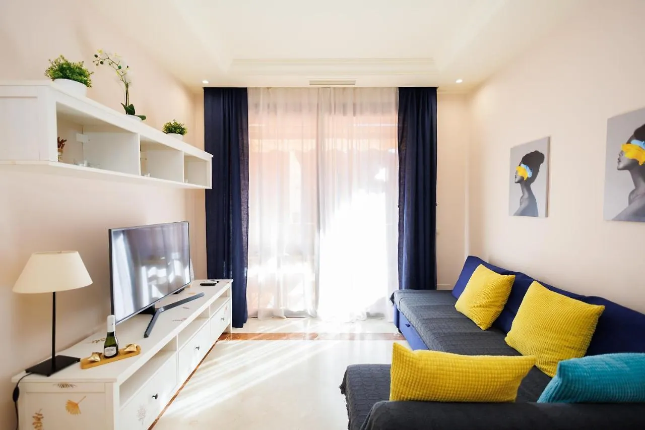 Two-Room Apartment In Elviria Near The Beach With Parking Marbella Spanje