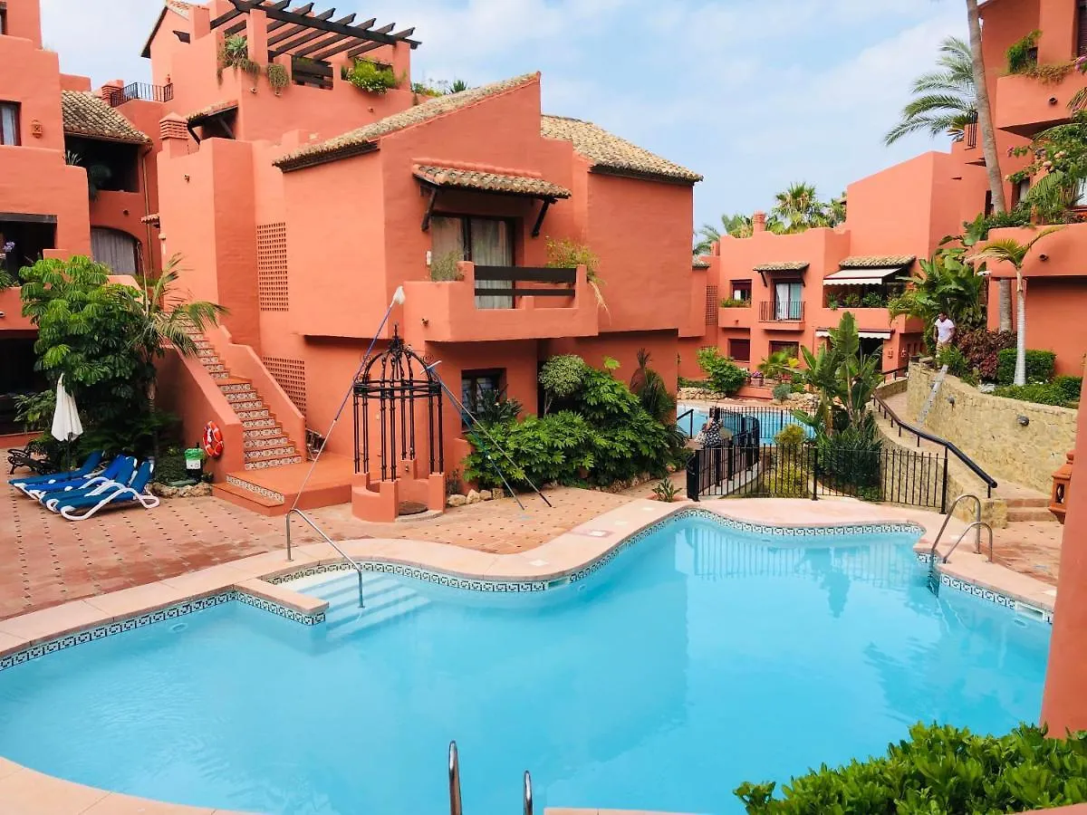 Two-Room Apartment In Elviria Near The Beach With Parking 马尔韦利亚